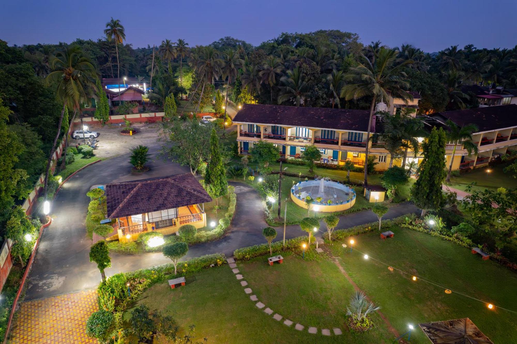 Carina Beach Resort Benaulim Extérieur photo