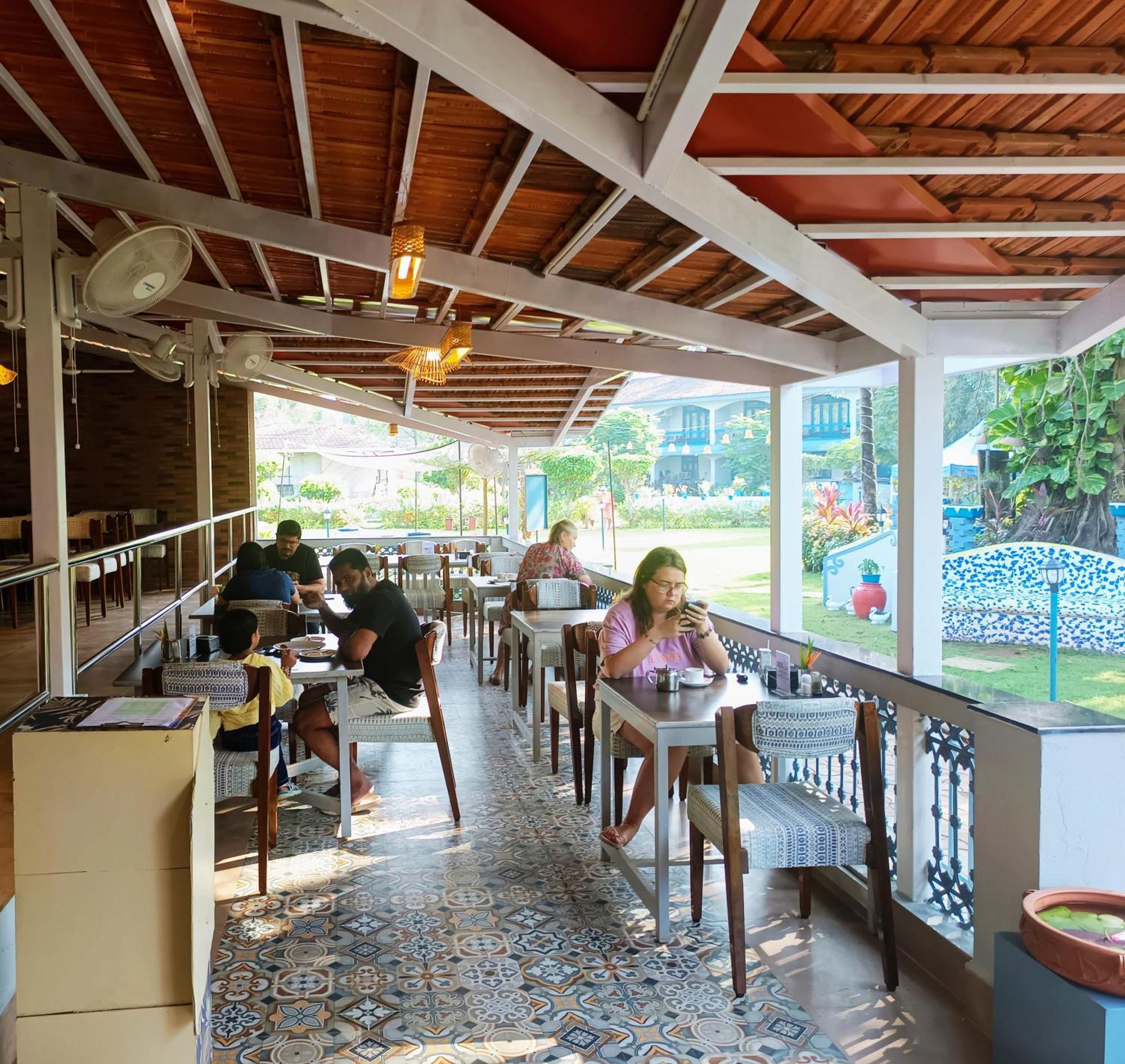 Carina Beach Resort Benaulim Extérieur photo