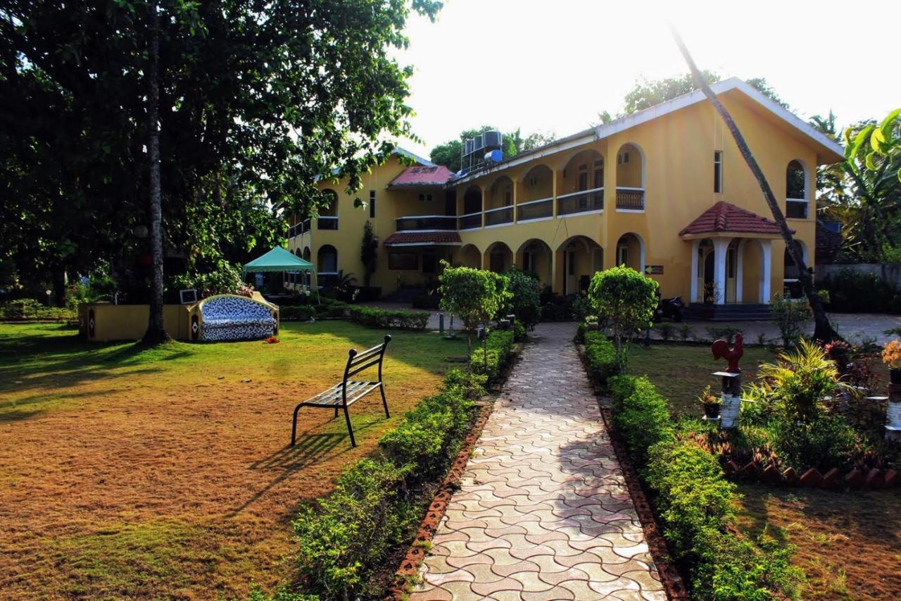 Carina Beach Resort Benaulim Extérieur photo